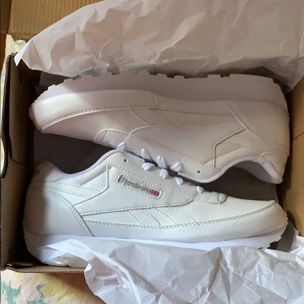 Reebok Renaissance sneakers size 9